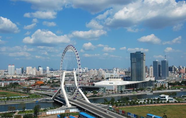 天津漫步，味蕾与风景的邂逅之旅🌆🍢🍭